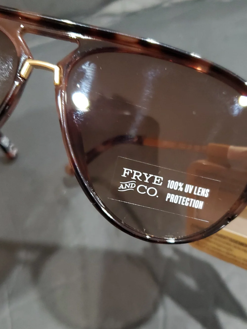 Frye sr1025 brown tortoiseshell thick rim Aviator style sunglasses brand new